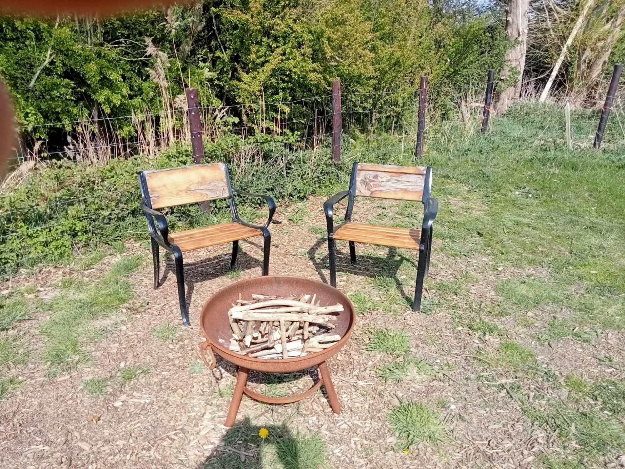 Campsite Woodpecker Shepherds Hut Boston